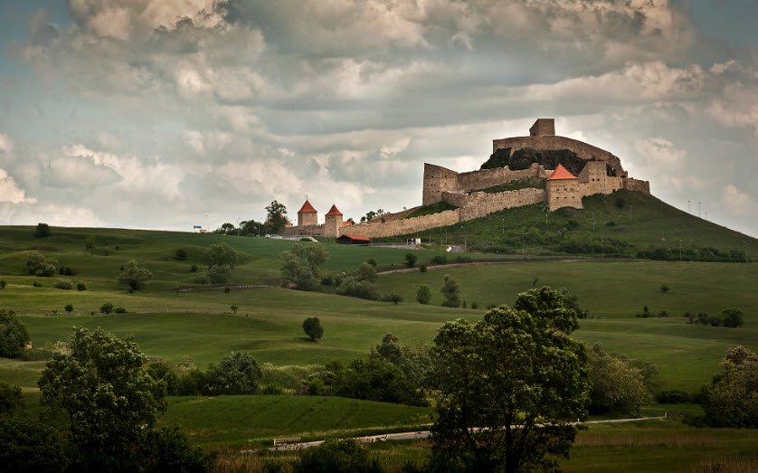 Rapsóné Fortress, Romania, Romania